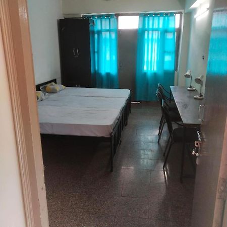 Abuzz Oxfordcaps Chanakya Hostel Solan Exteriér fotografie